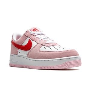 NIKE AIR FORCE 1 VALENTINES DAY
